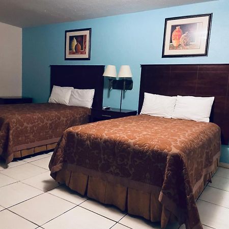 Travelers Inn - Clearwater Kültér fotó