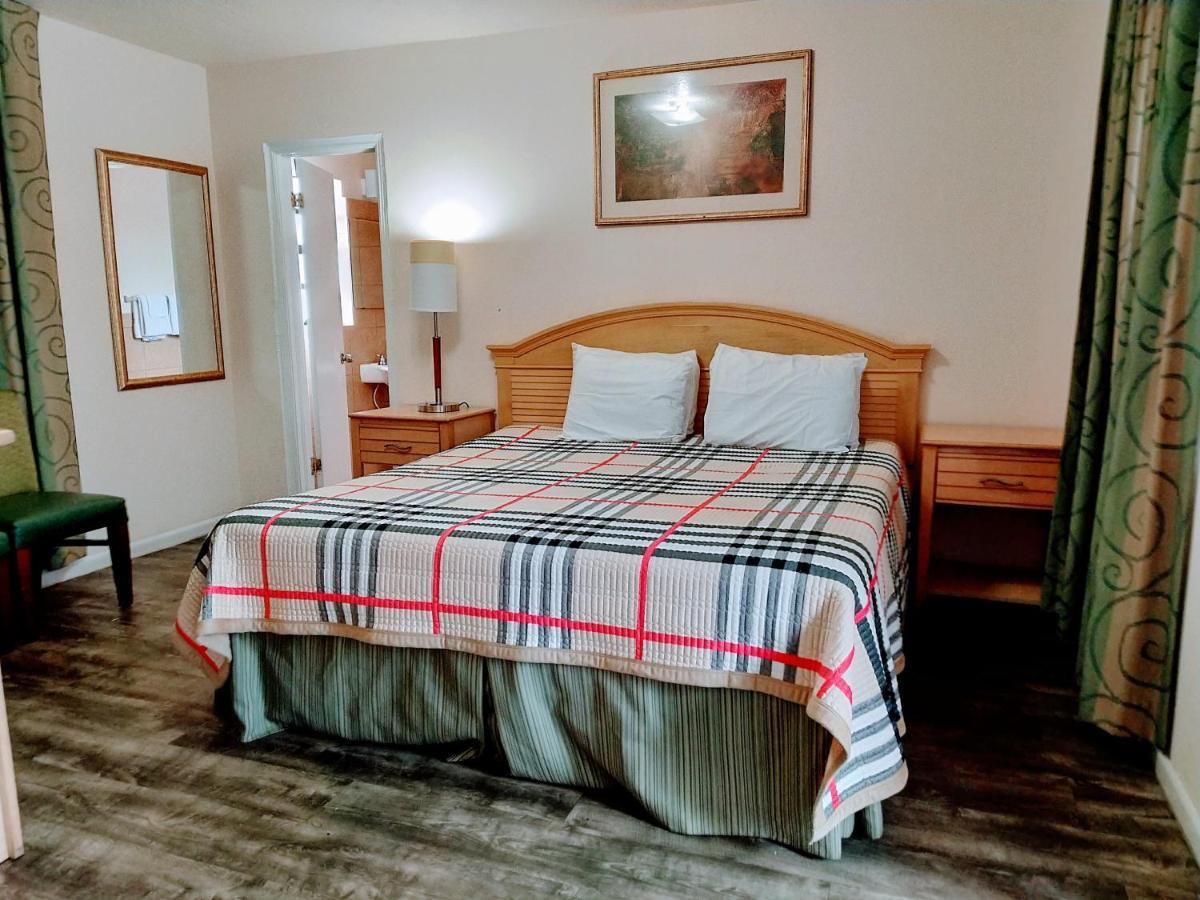 Travelers Inn - Clearwater Kültér fotó