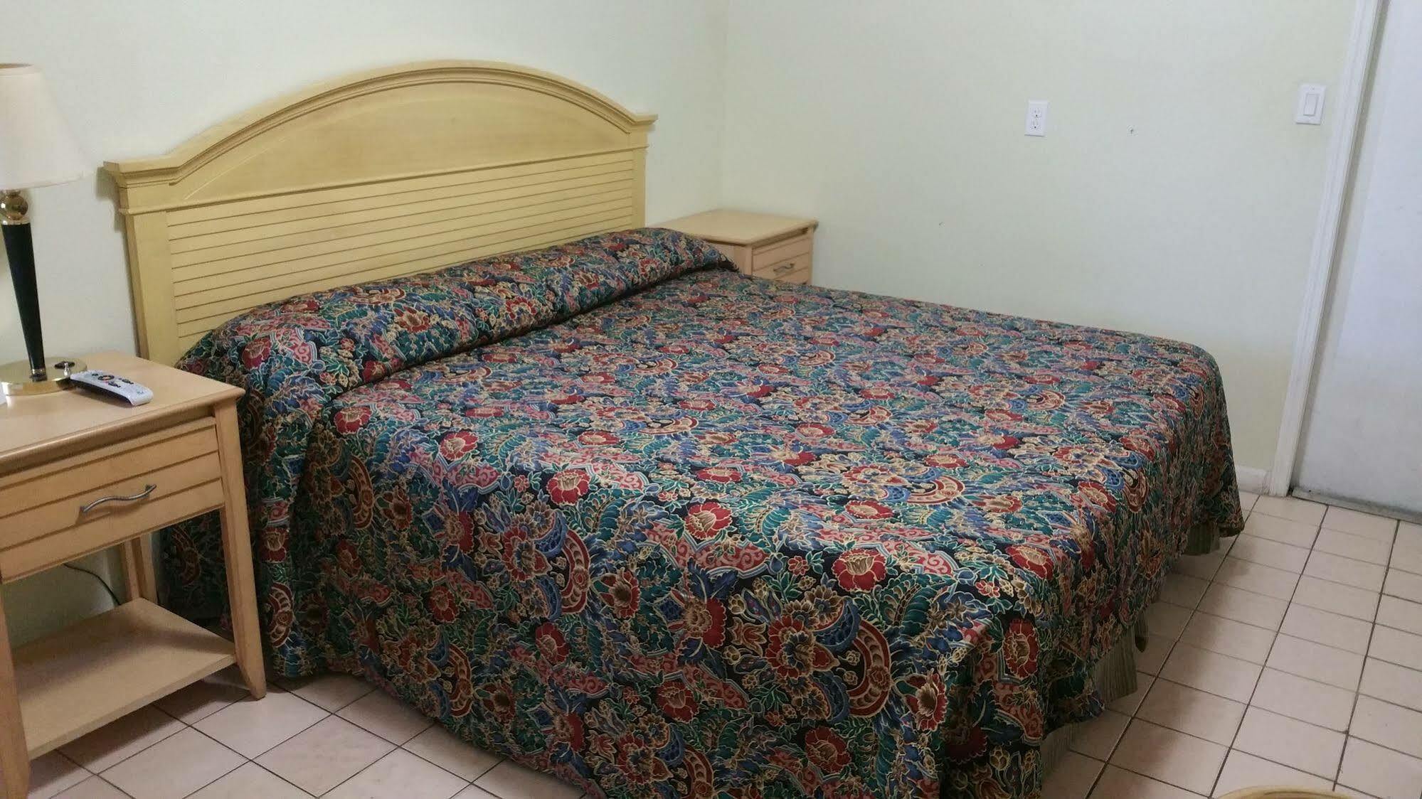 Travelers Inn - Clearwater Kültér fotó