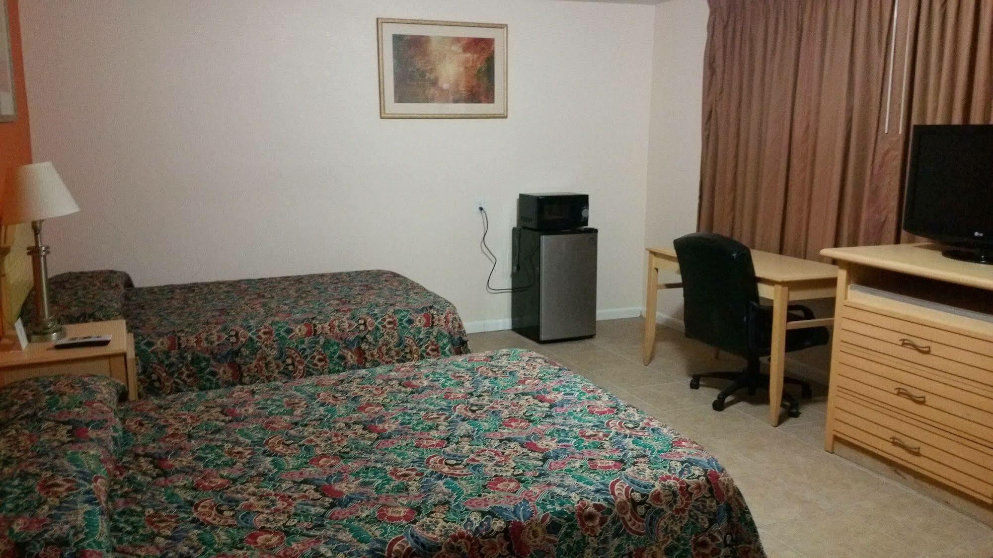 Travelers Inn - Clearwater Kültér fotó